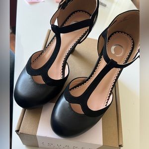 Women shoes 6-1/2 NEW